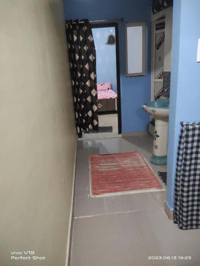 Yashu Guest House Удджайн Экстерьер фото